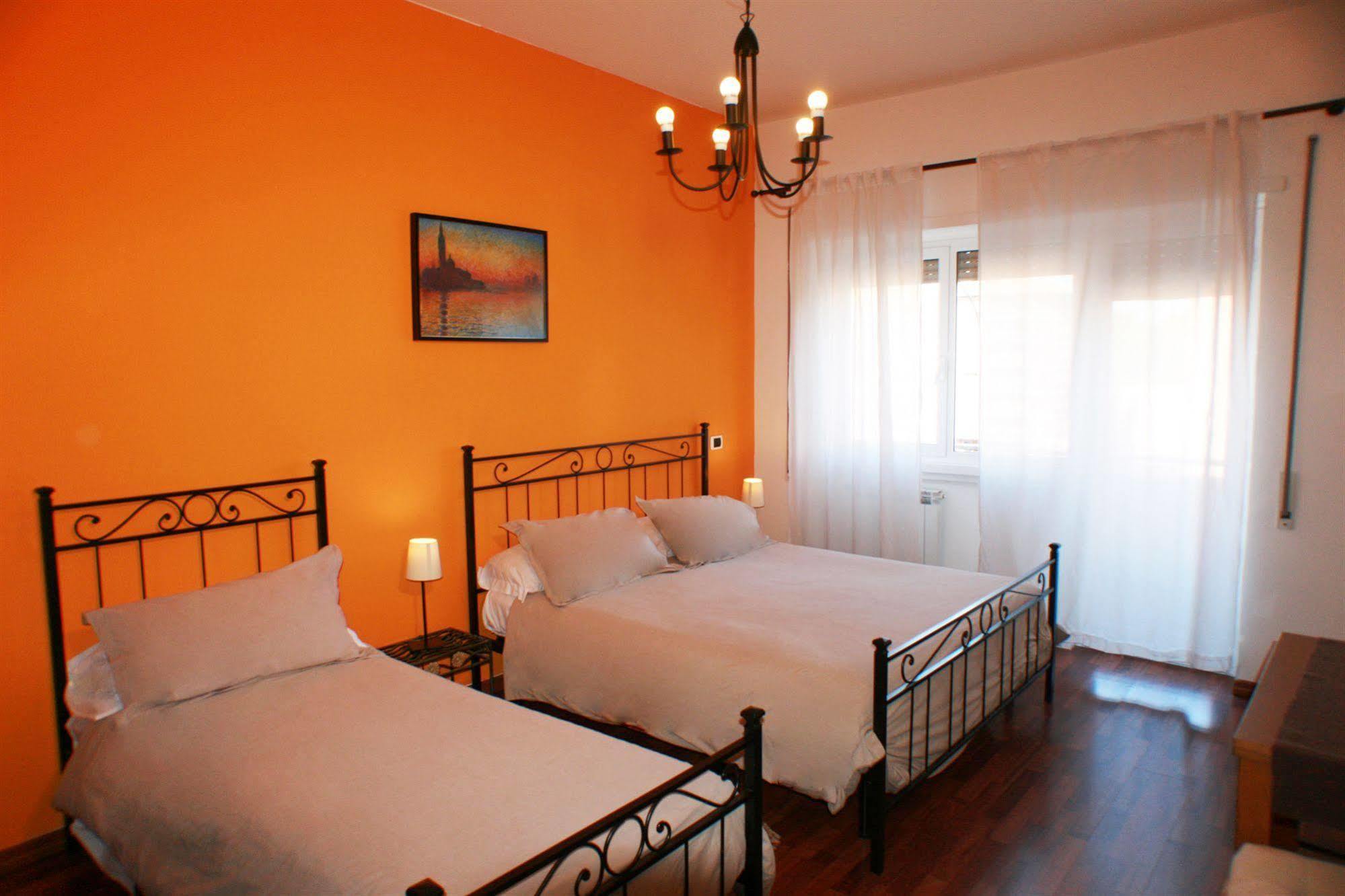 Lt Rooms Рим Екстериор снимка