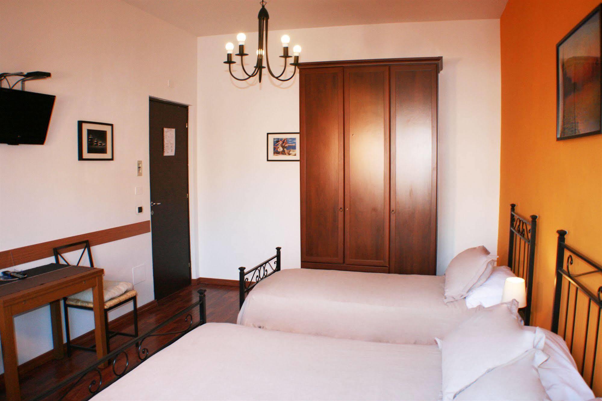 Lt Rooms Рим Екстериор снимка